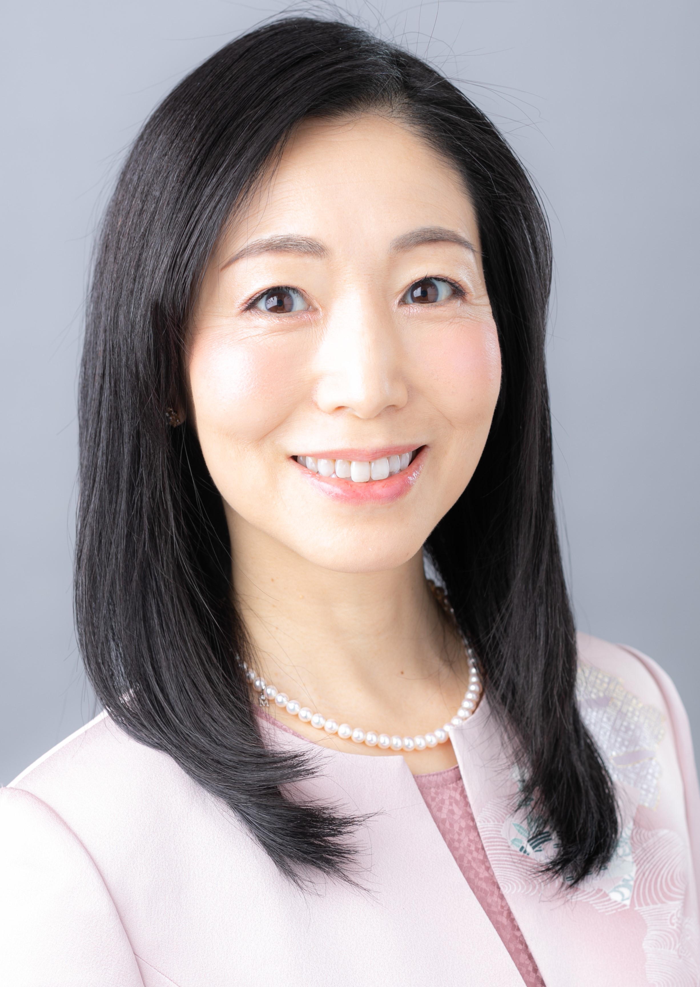 鈴木蘭美氏